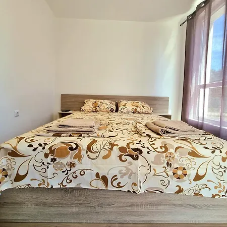 Sunny Breeze Apartment Primorsko