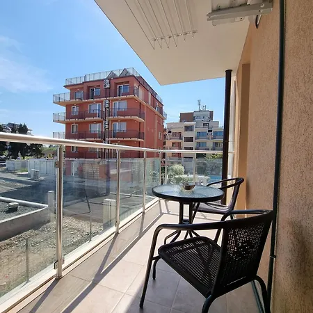 Apartment Sunny Breeze *
