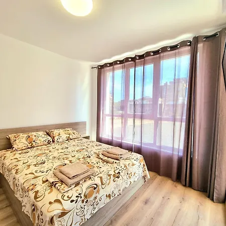 Sunny Breeze Apartment *